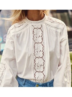 Blouse brodée BETTY